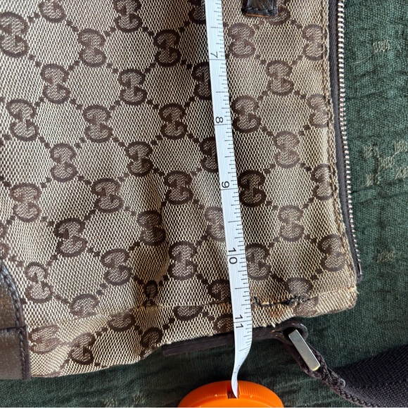 Gucci Tan and Brown Monogram Bag - Picture 9 of 16